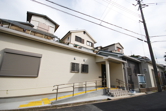 バリアフリーでみんなが使いやすい楠葉丘住宅自治会集会所 枚方市