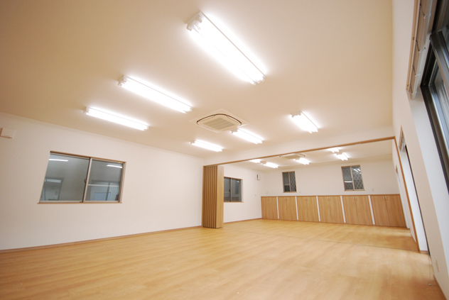 バリアフリーでみんなが使いやすい楠葉丘住宅自治会集会所 枚方市