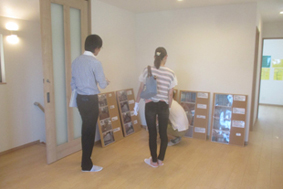 見学会 建設過程説明中