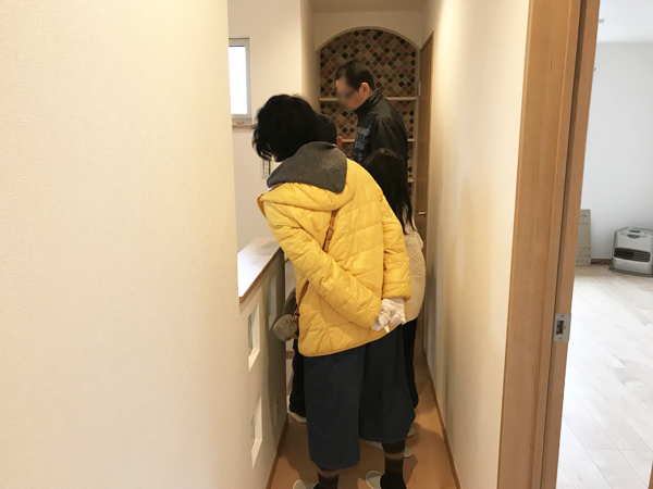 11月26日 枚方市 適材適所の収納で家事楽収納上手な家 完成見学会の様子