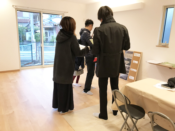 11月26日 枚方市 適材適所の収納で家事楽収納上手な家 完成見学会の様子