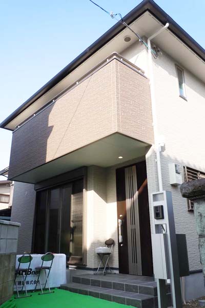 1月21日 枚方市 笑顔で暮らせる二世帯住宅<br />
完成見学会と相談会の様子