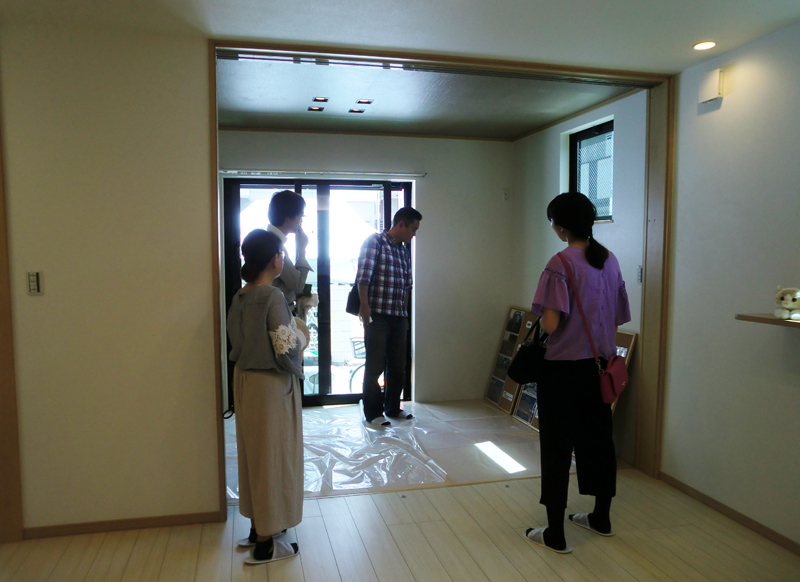 枚方市 ゼロエネルギー住宅(ZEH)完成見学会の様子