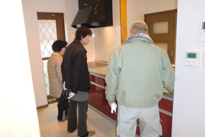 2010年12月12日 完成見学会の様子1